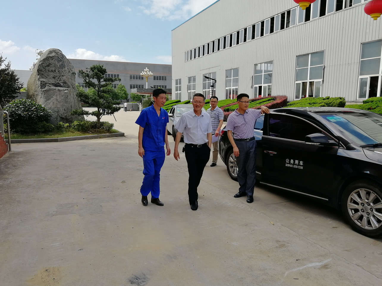 安慶市政協(xié)領(lǐng)導(dǎo)蒞臨我司指導(dǎo)工作